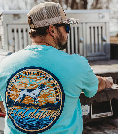 Fieldstone Pointer circle Tee